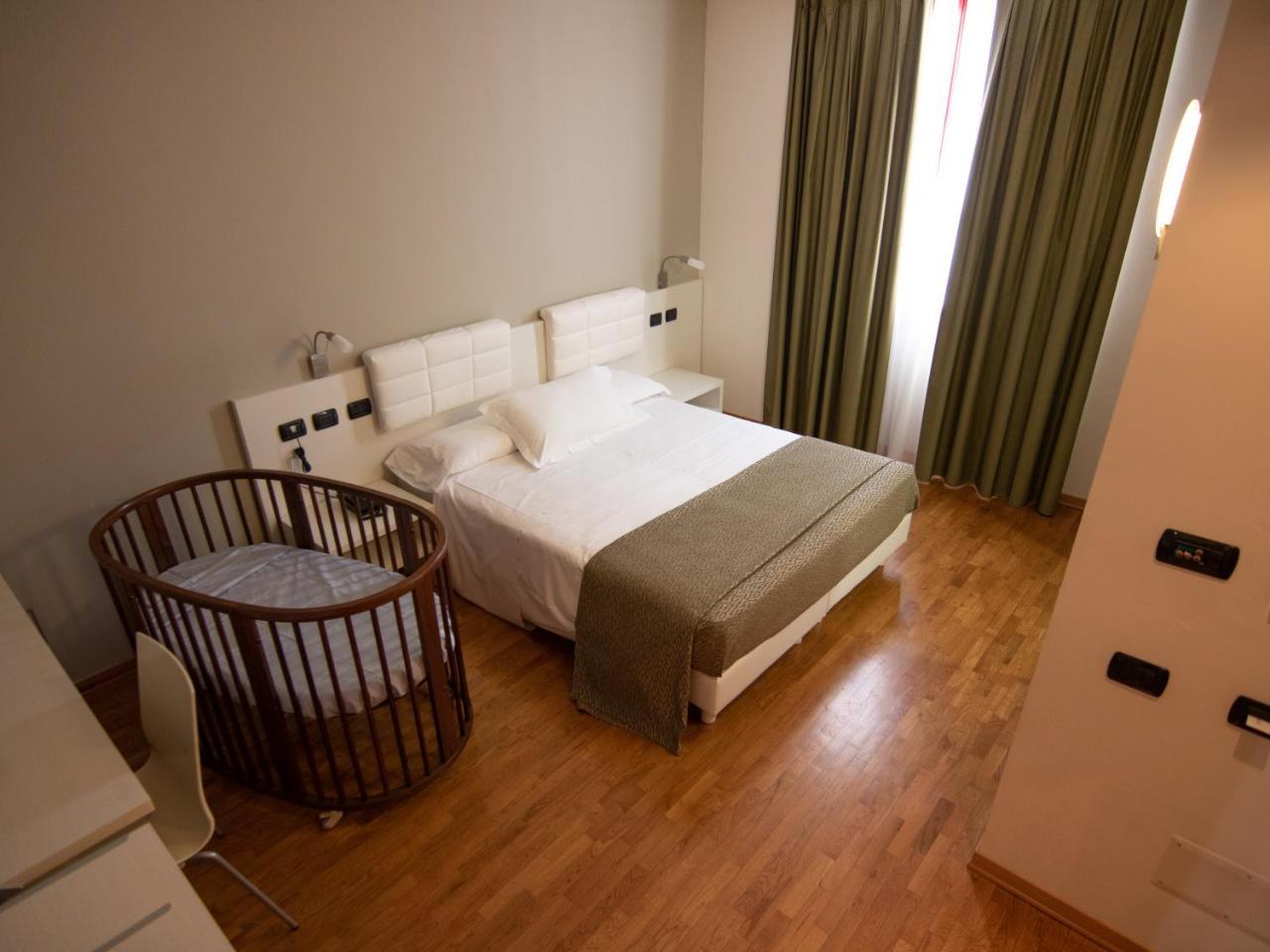 Hotel Master